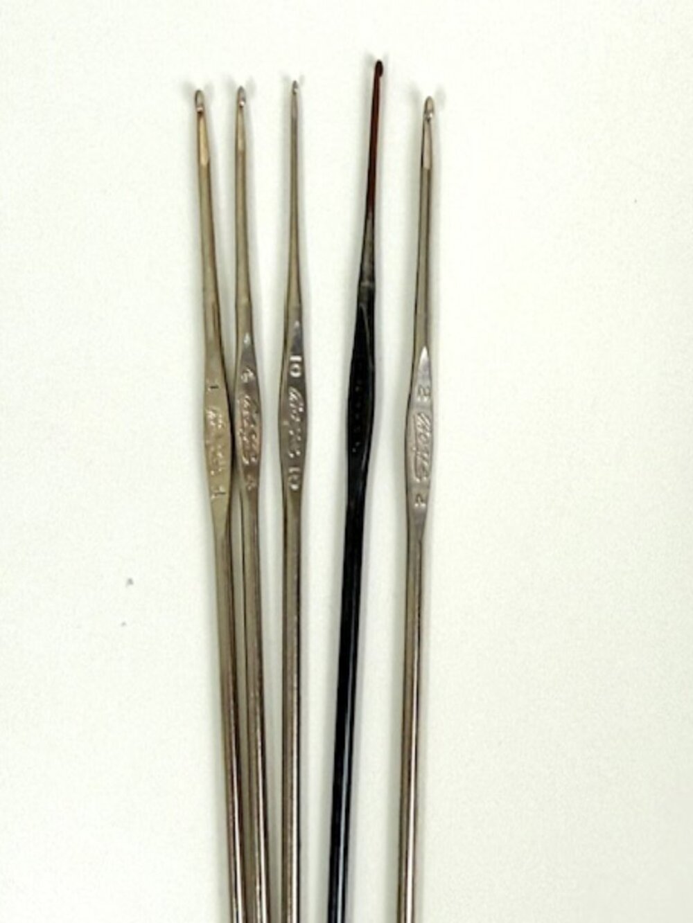 Lot of 5 Boye USA Steel Crochet Hooks - Size 2, 3.5, 4, 8, 10